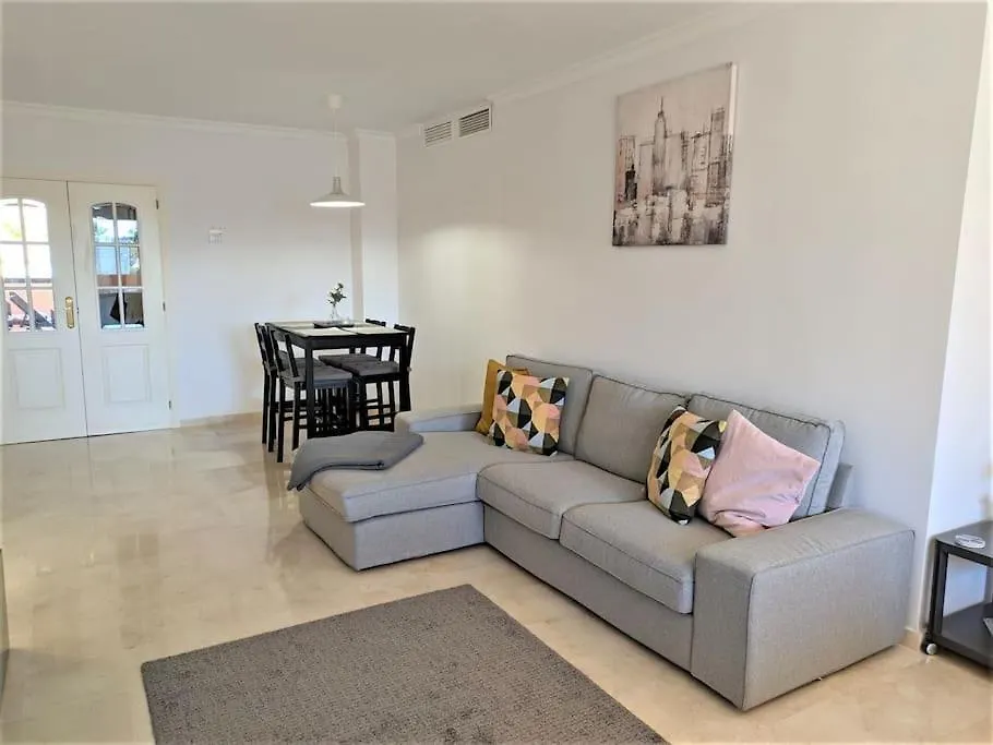 R23 Los Lagos 2 Bedroom Flat Marbella Spain